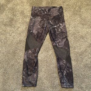 Women’s Under Armour Heatgear Compression Capris